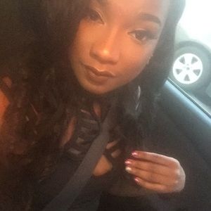 Meet your Posher, Joyce